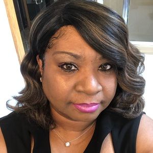 Meet your Posher, Cynthia